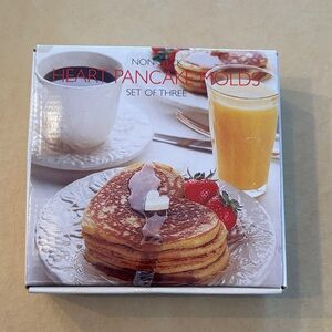 Heart-Shaped Non-Stick Pancake Molds - Silver